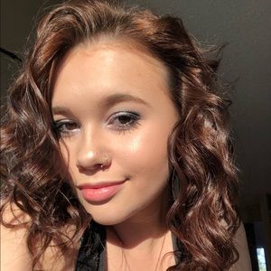 Meet your Posher, Heidi